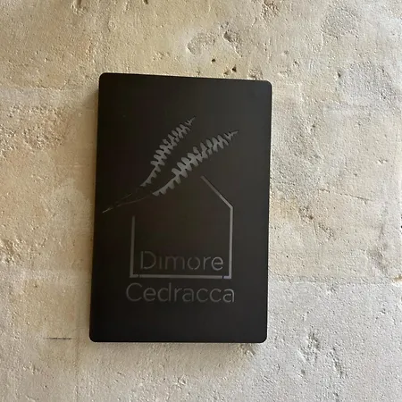 Dimore Cedracca Deluxe Apartament *